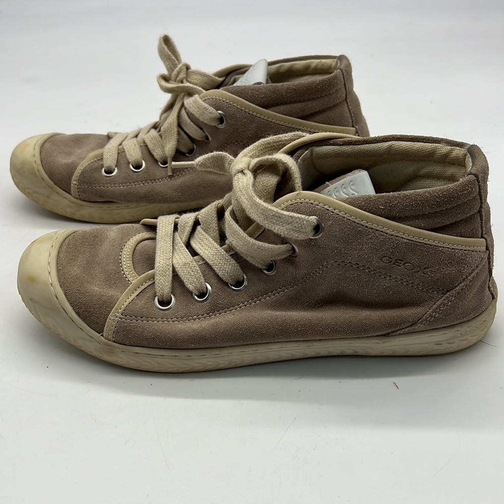 GEOX Beige Suede Sneaker Style Shoe size 6 - Picture 5 of 10